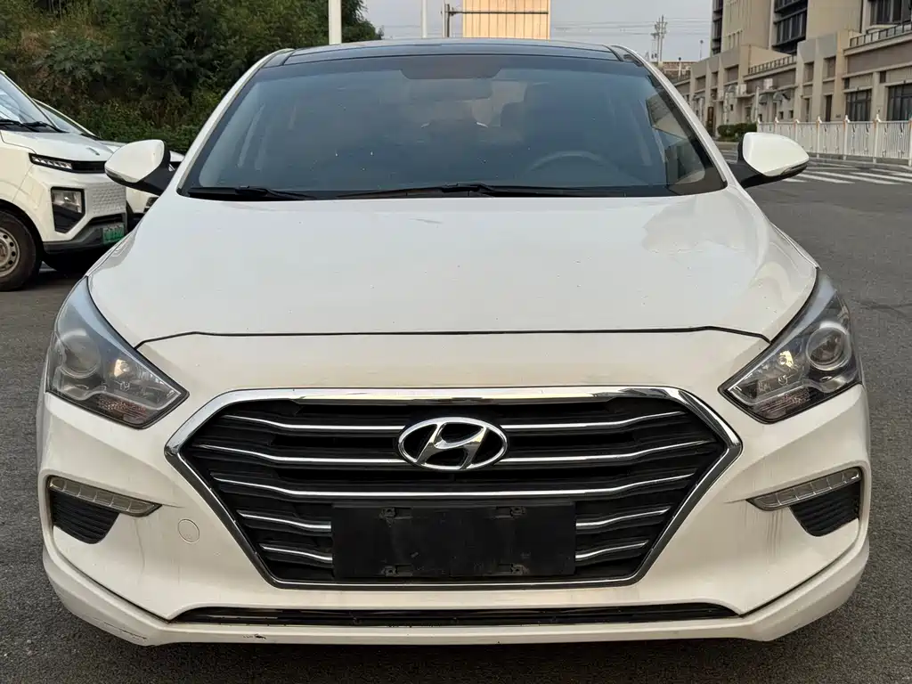 Hyundai Mistra — фото 2