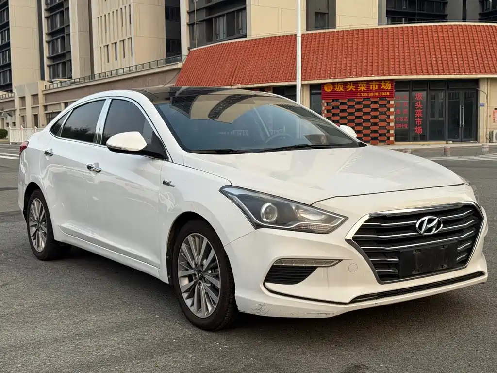 Hyundai Mistra — фото 3