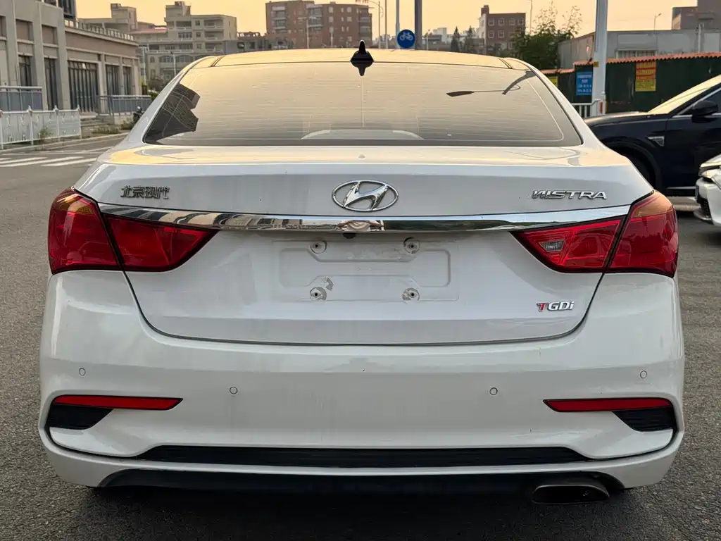 Hyundai Mistra — фото 8