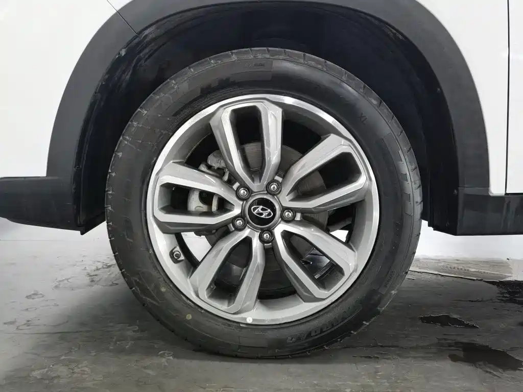 Hyundai ix35 — фото 17