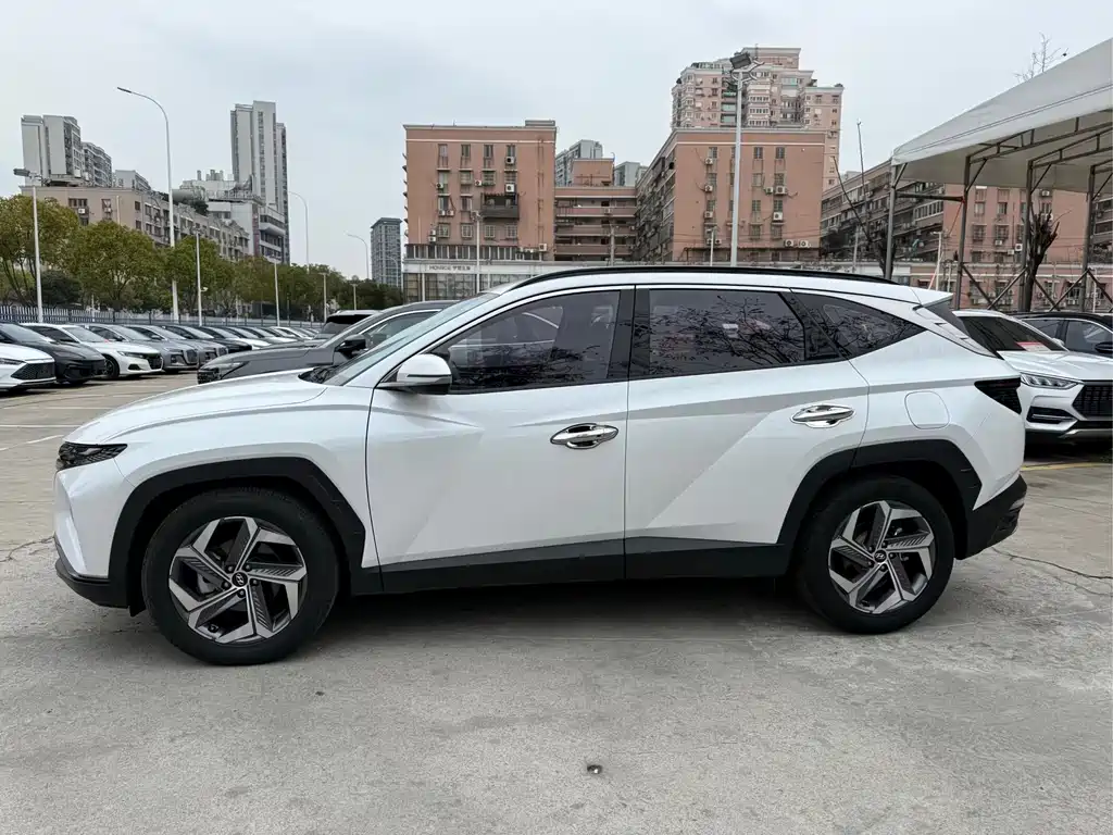 Hyundai Tucson — фото 4