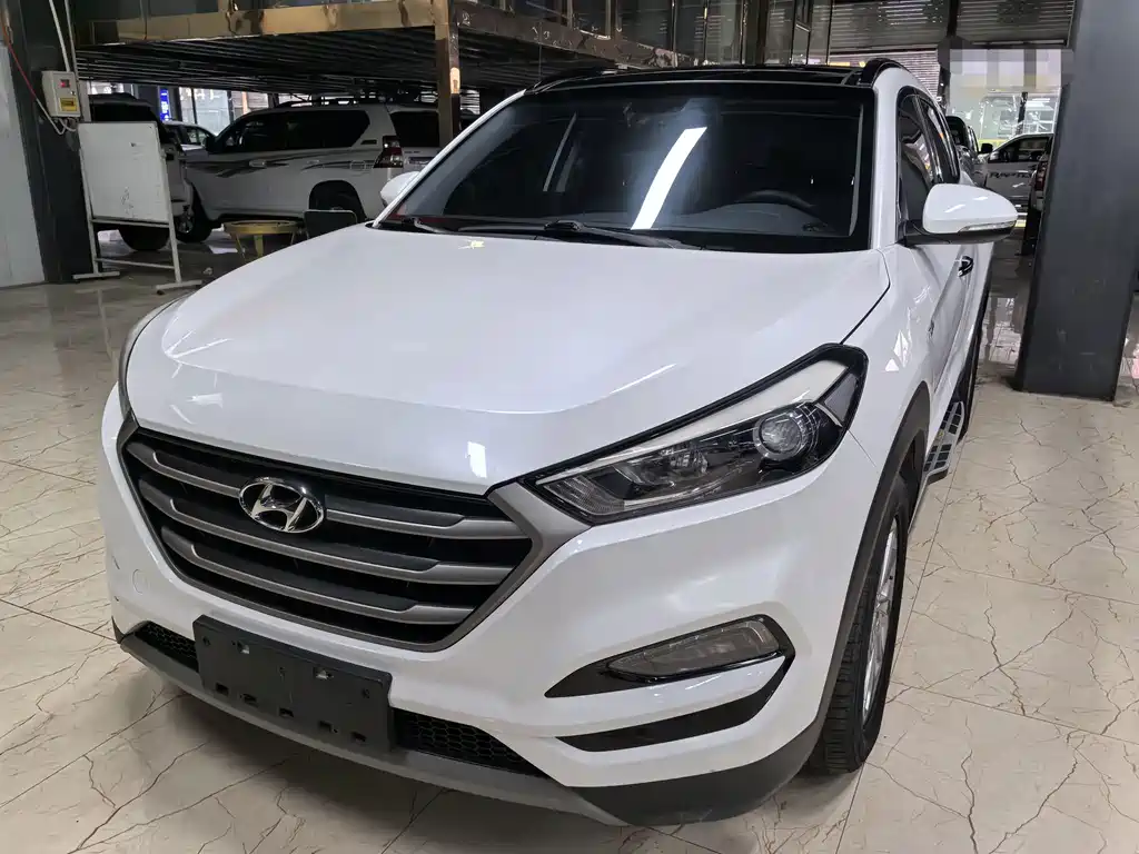 Hyundai Tucson — фото 2