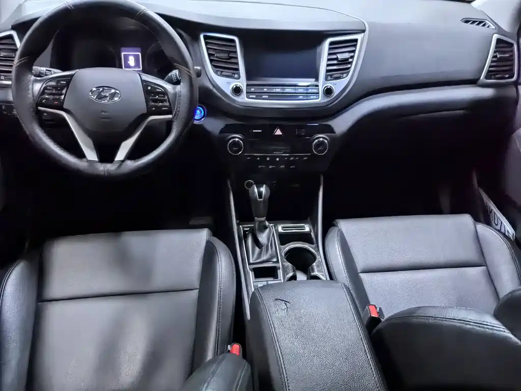 Hyundai Tucson — фото 8