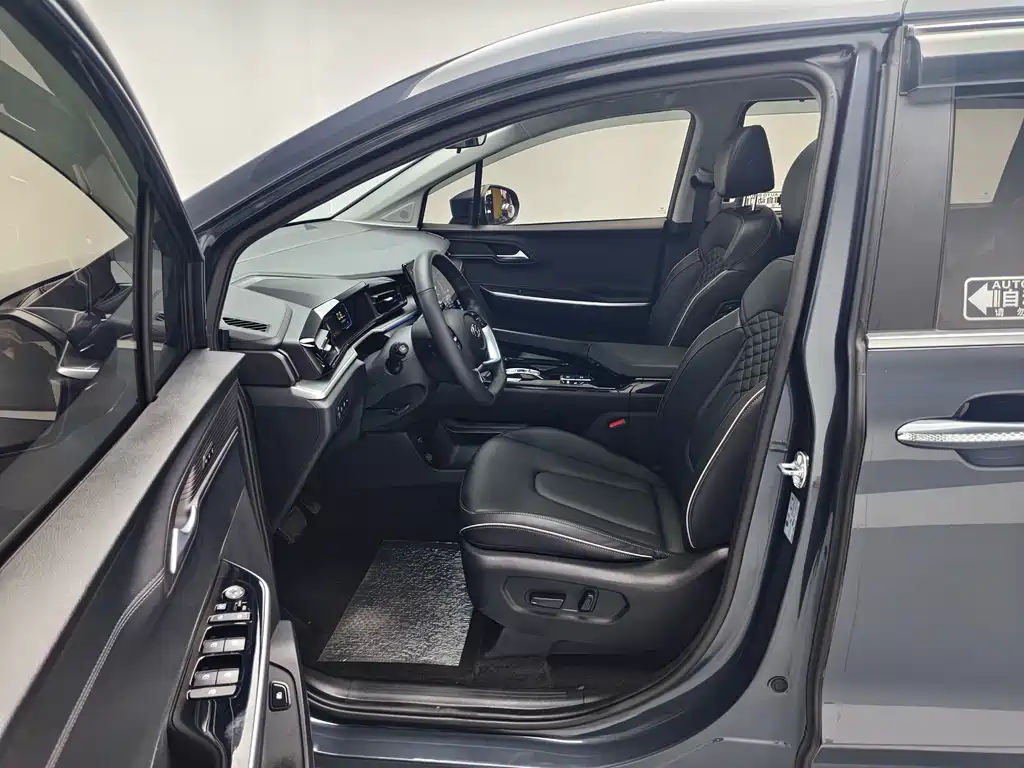 Hyundai Custo — фото 15