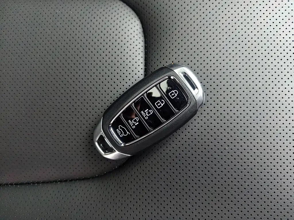 Hyundai Custo — фото 5