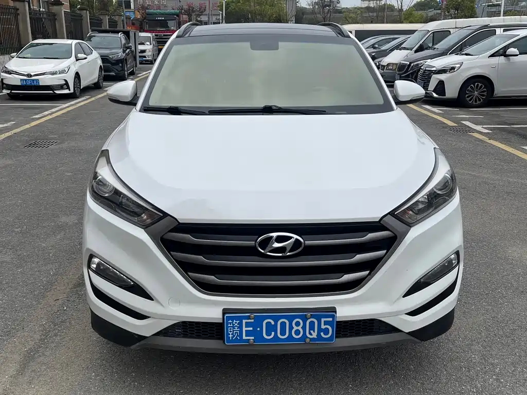 Hyundai Tucson — фото 2
