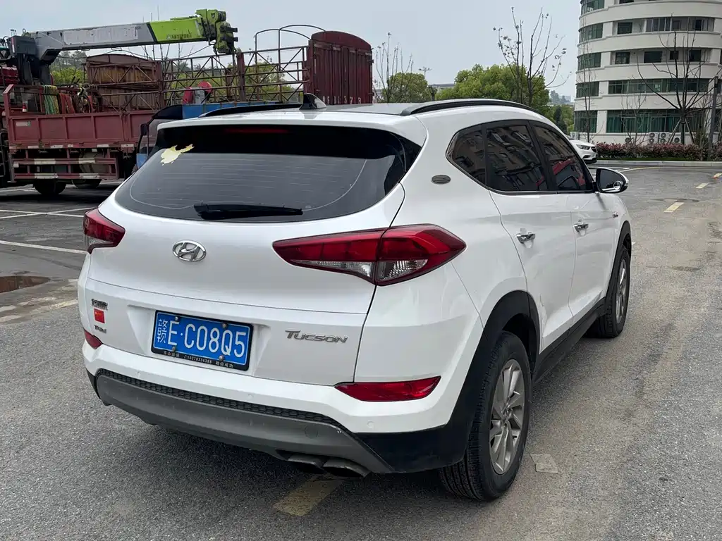 Hyundai Tucson — фото 7