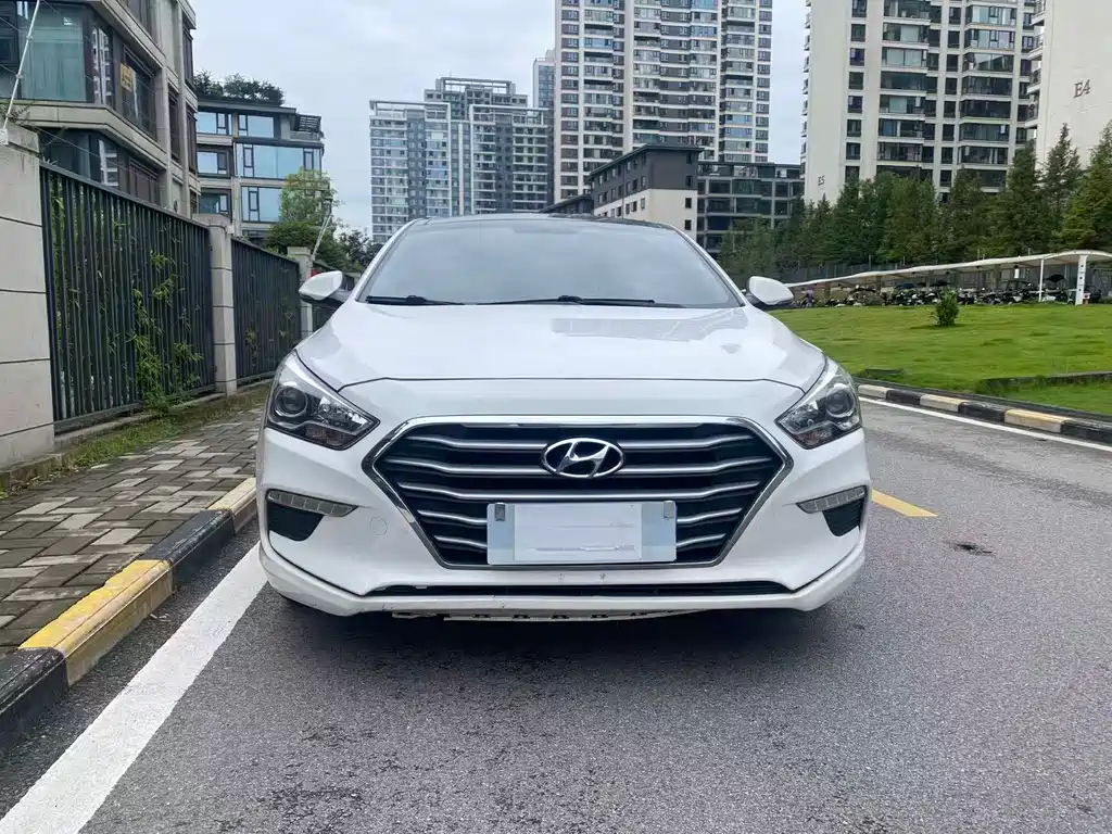 Hyundai Mistra — фото 2