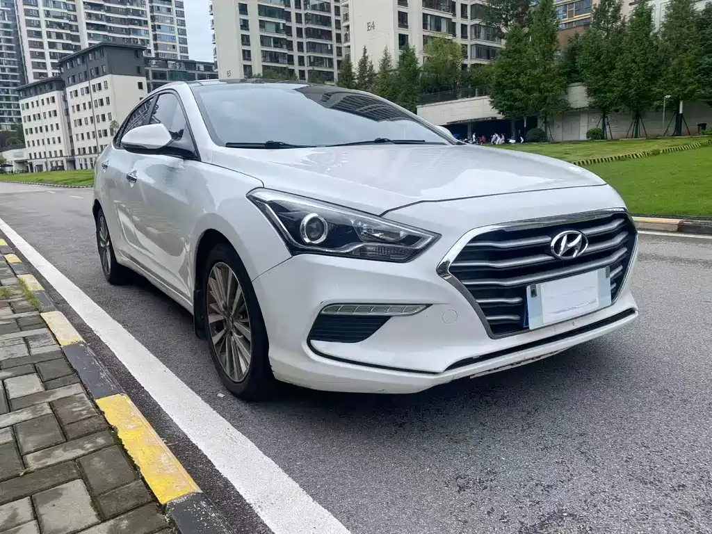 Hyundai Mistra — фото 3