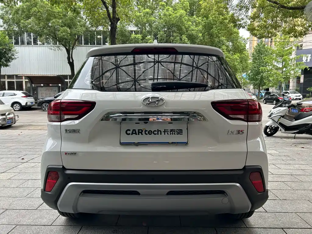 Hyundai ix35 — фото 14