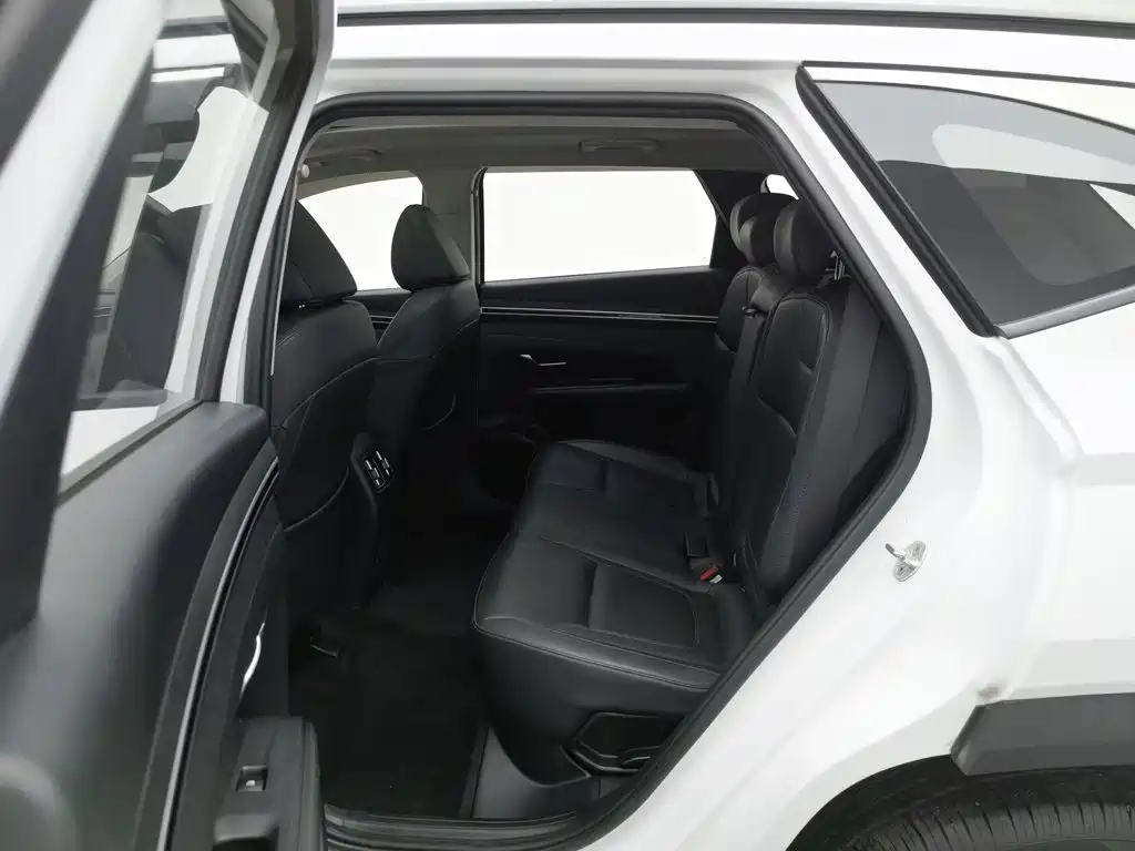 Hyundai Tucson — фото 15