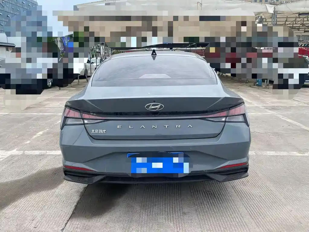 Hyundai Elantra — фото 4