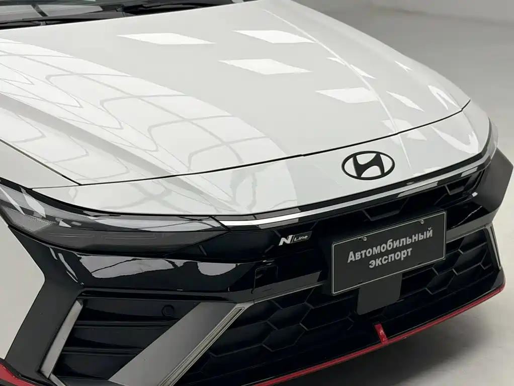 Hyundai Elantra — фото 4