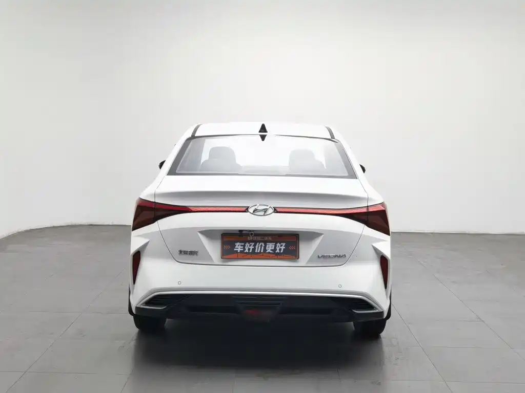 Hyundai Verna — фото 4