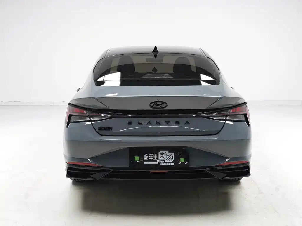 Hyundai Elantra — фото 5