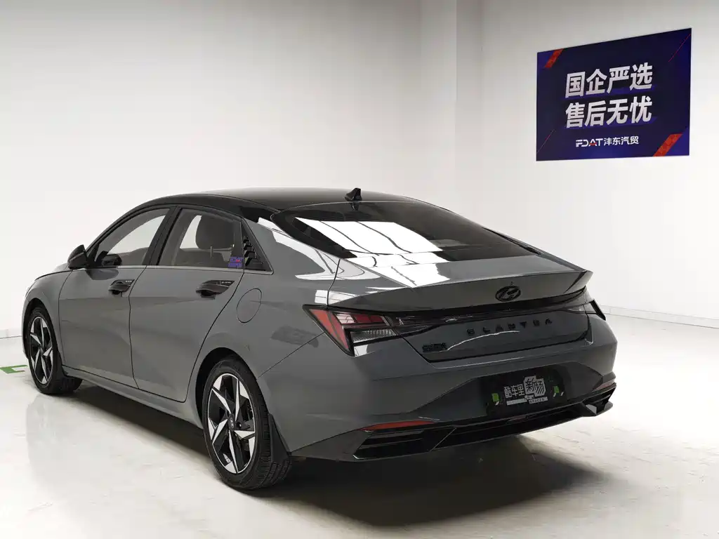 Hyundai Elantra — фото 6