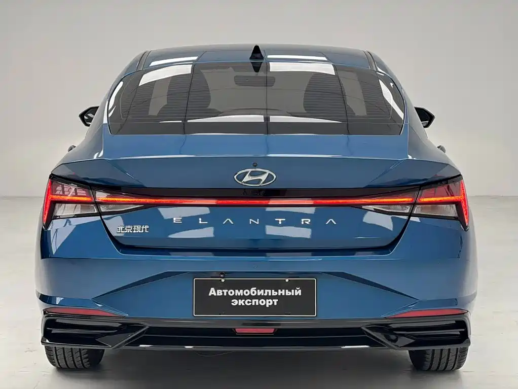 Hyundai Elantra — фото 9