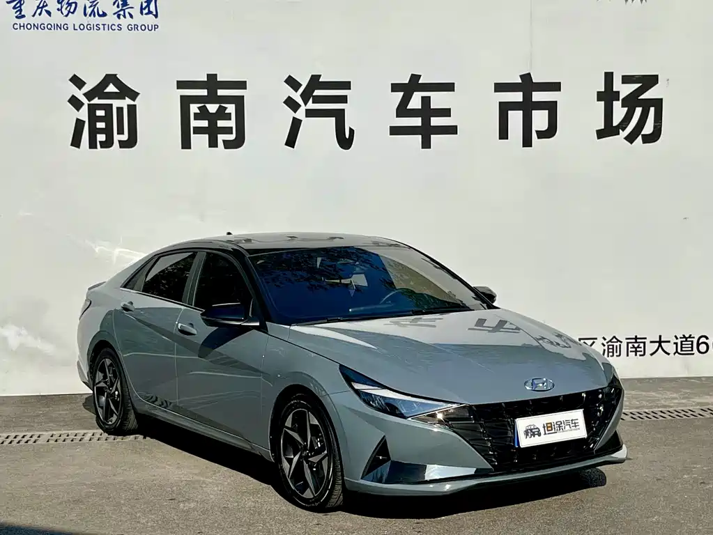 Hyundai Elantra — фото 3