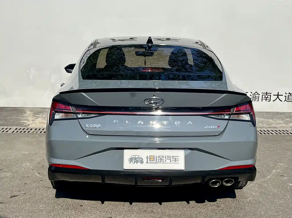 Hyundai Elantra — фото 23