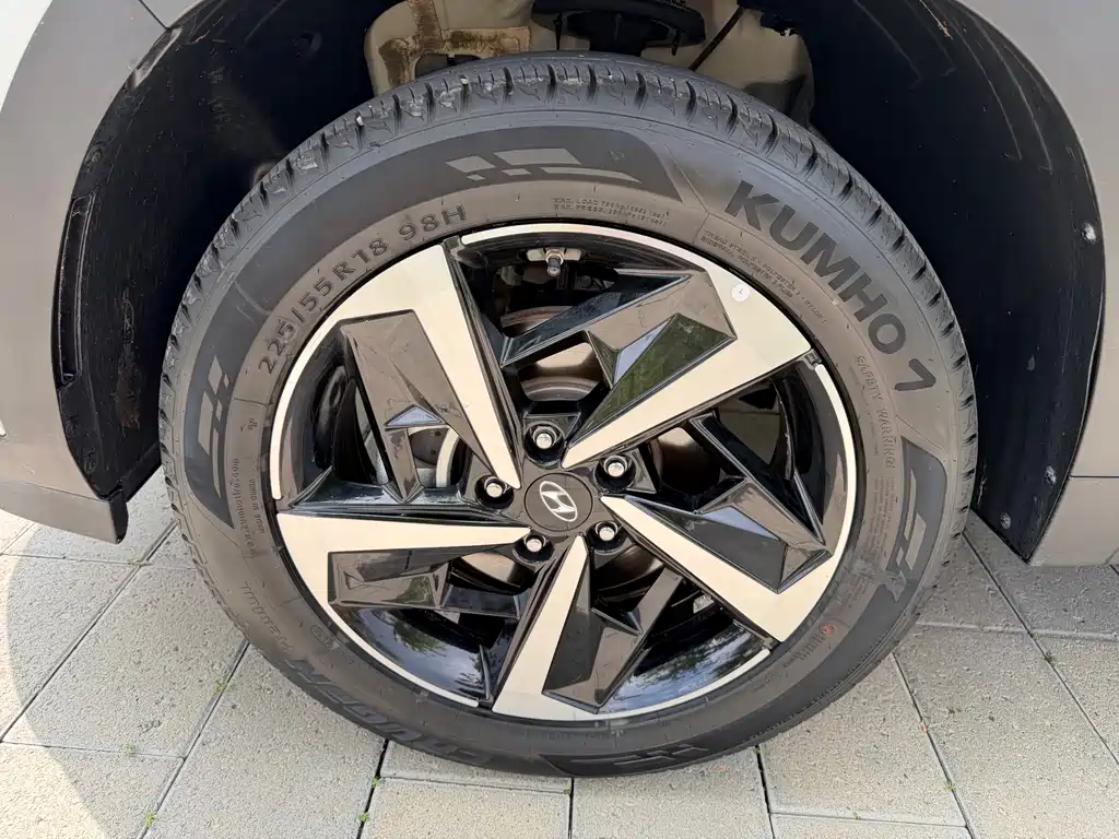 Hyundai ix35 — фото 18
