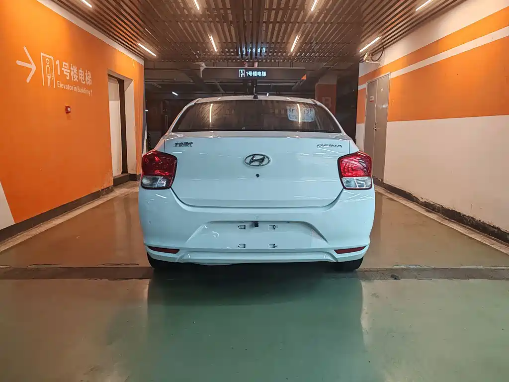 Hyundai Verna — фото 9