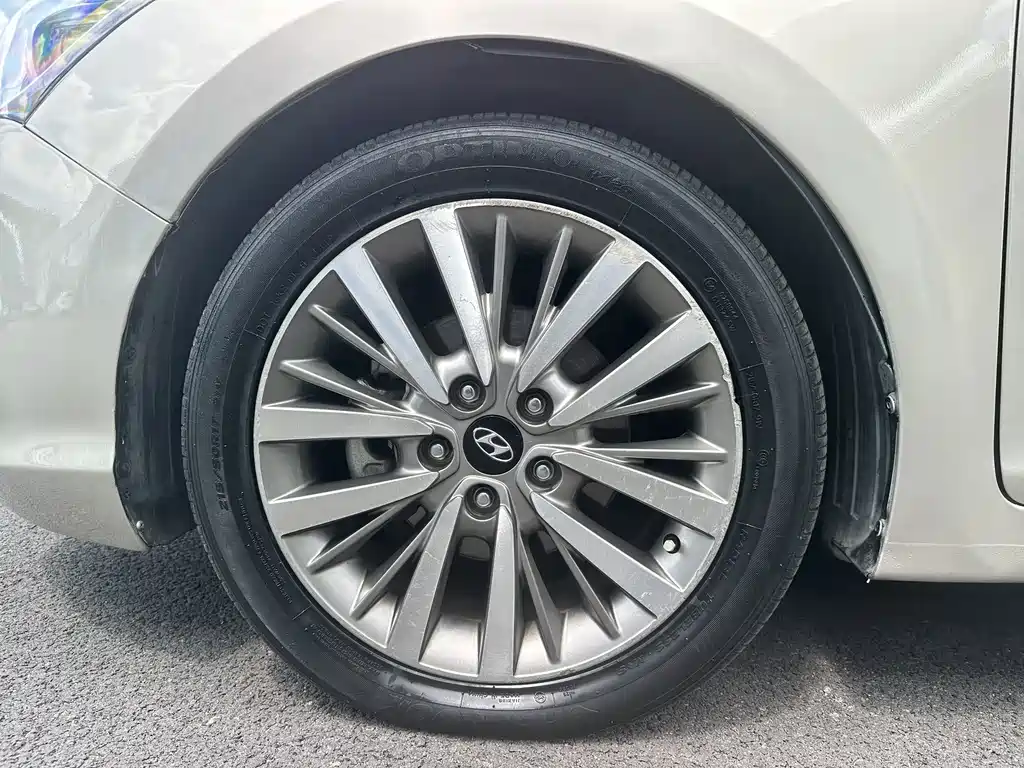 Hyundai Mistra — фото 15