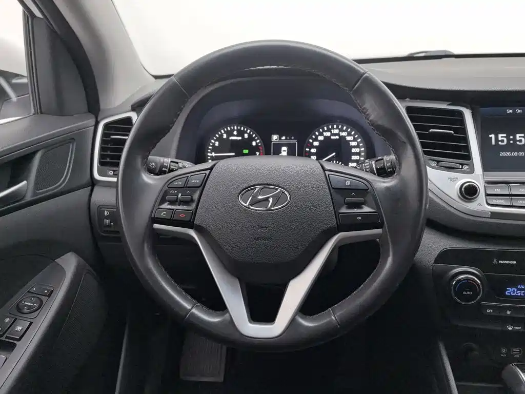 Hyundai Tucson — фото 11