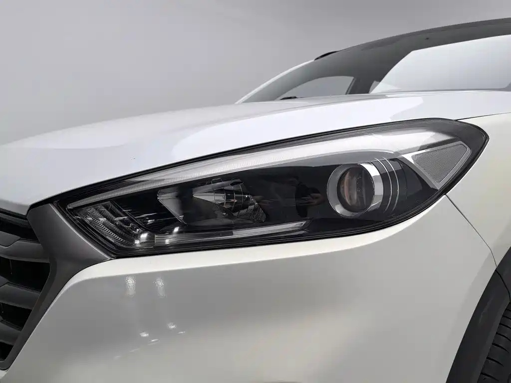 Hyundai Tucson — фото 7