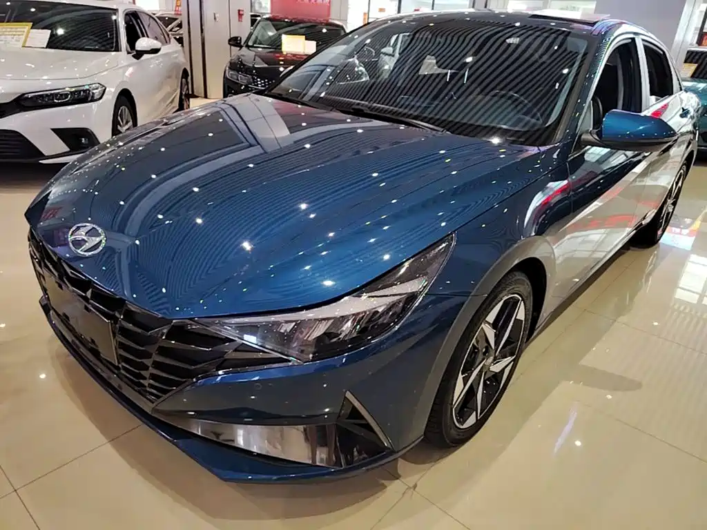 Hyundai Elantra