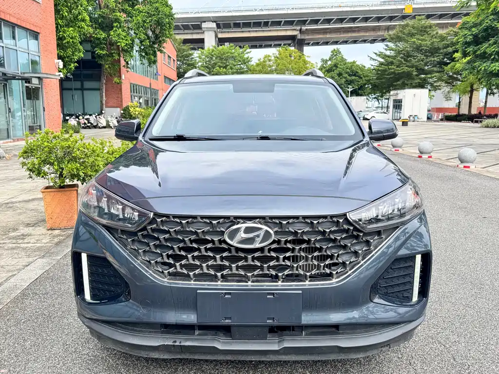 Hyundai ix35 — фото 2