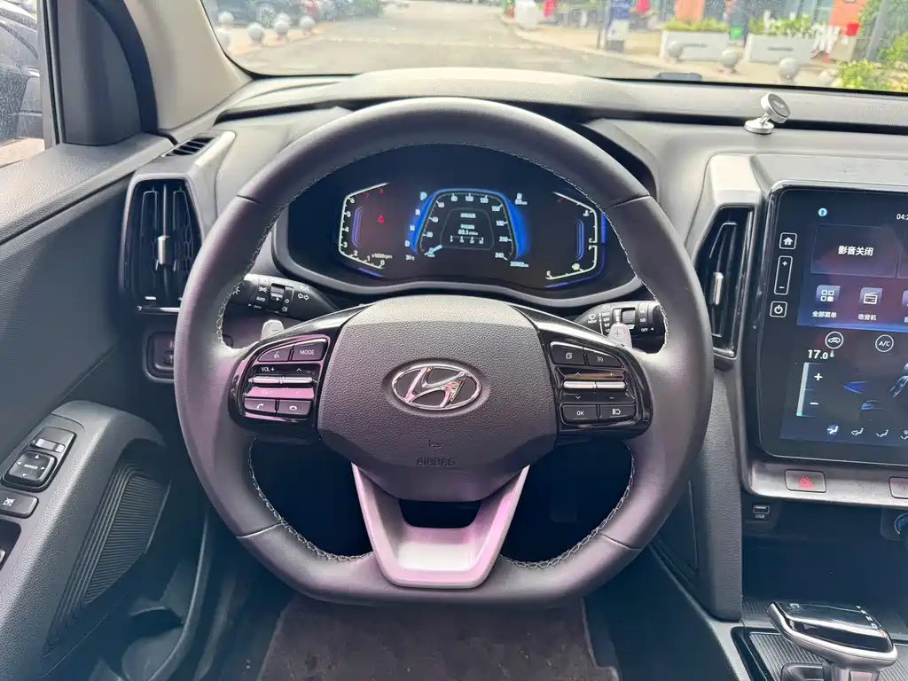 Hyundai ix35 — фото 16