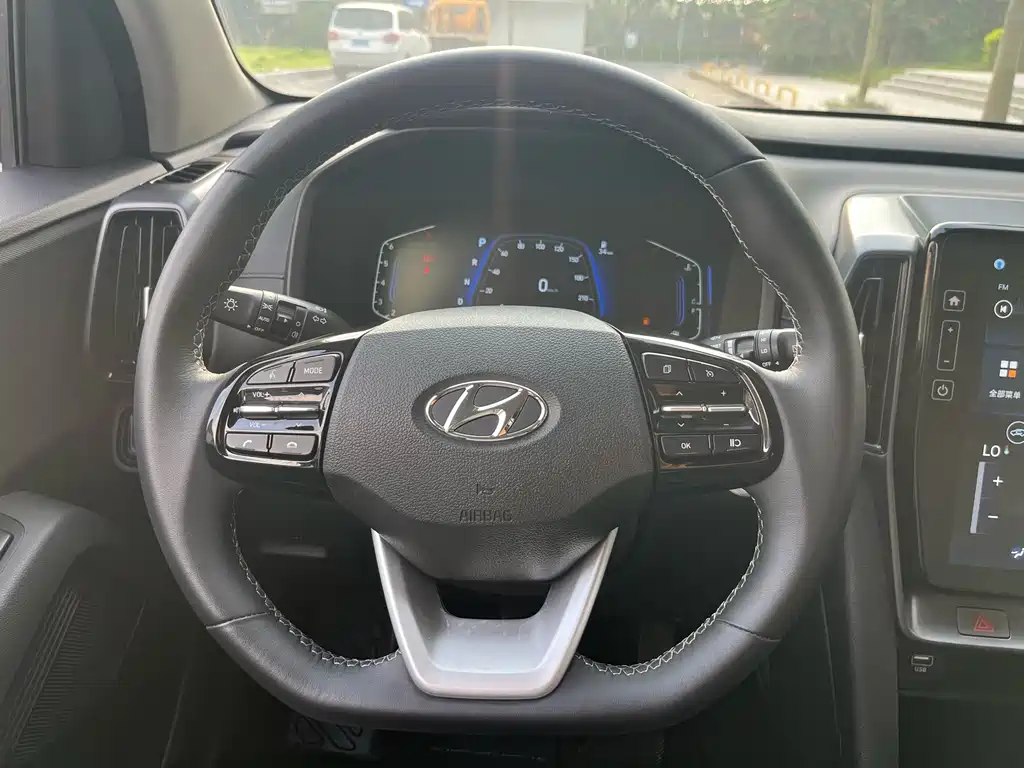 Hyundai ix35 — фото 15