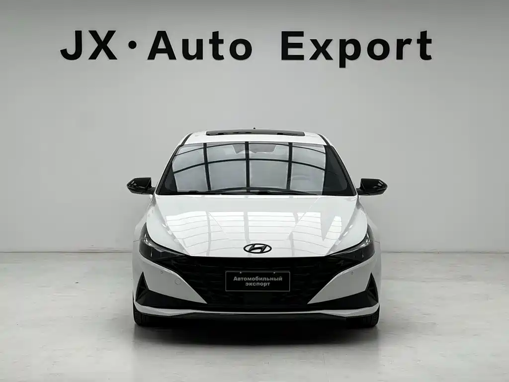 Hyundai Elantra — фото 2