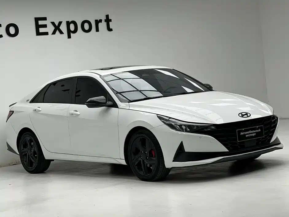 Hyundai Elantra — фото 3