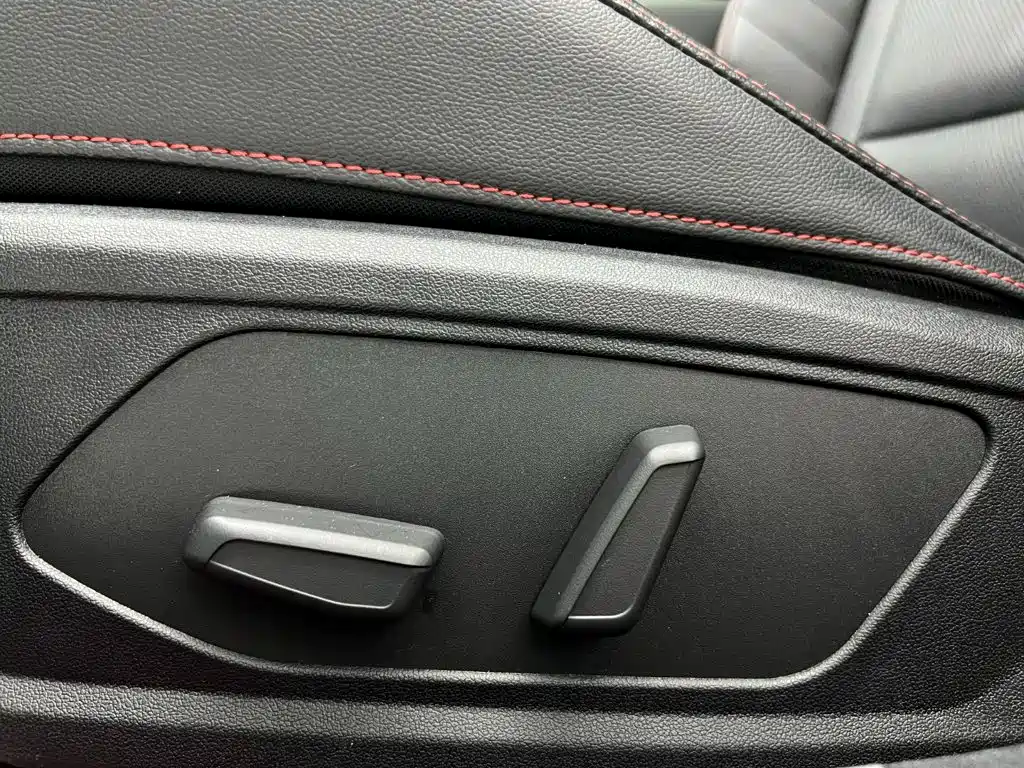 Hyundai Elantra — фото 6