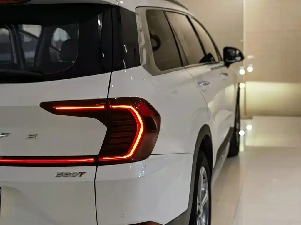 Hyundai Santa Fe — фото 9