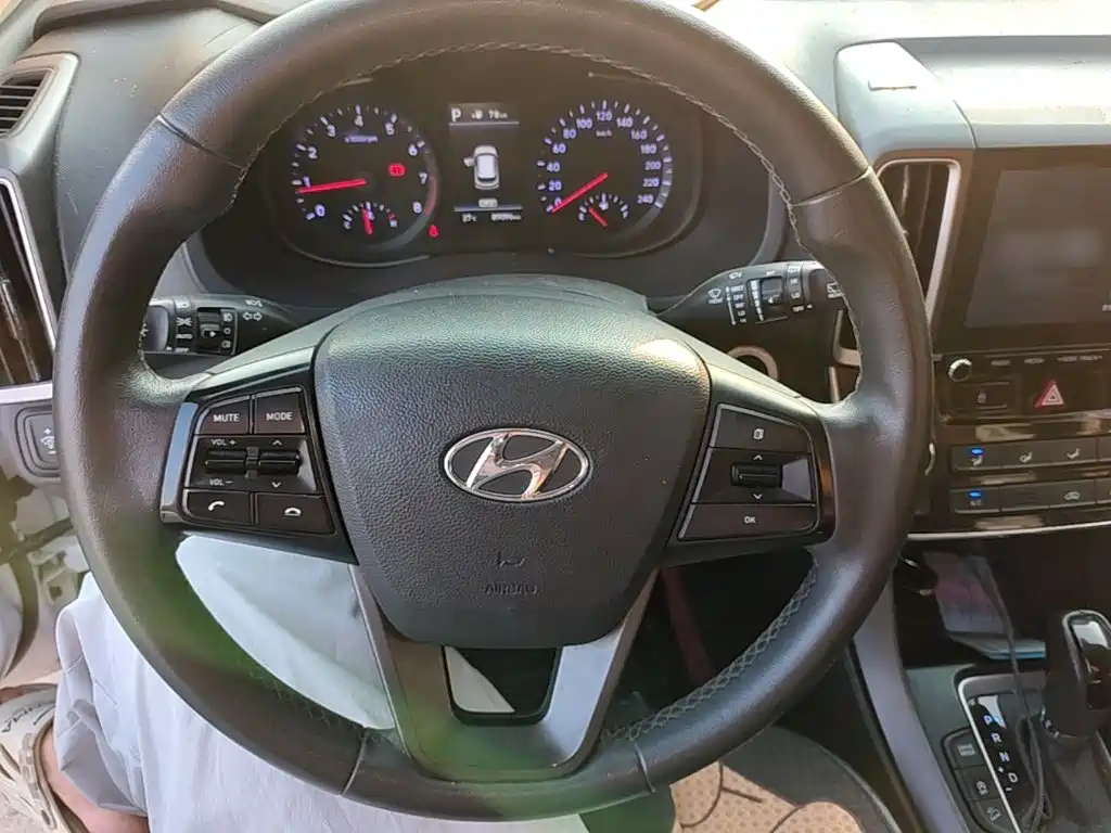 Hyundai ix35 — фото 11