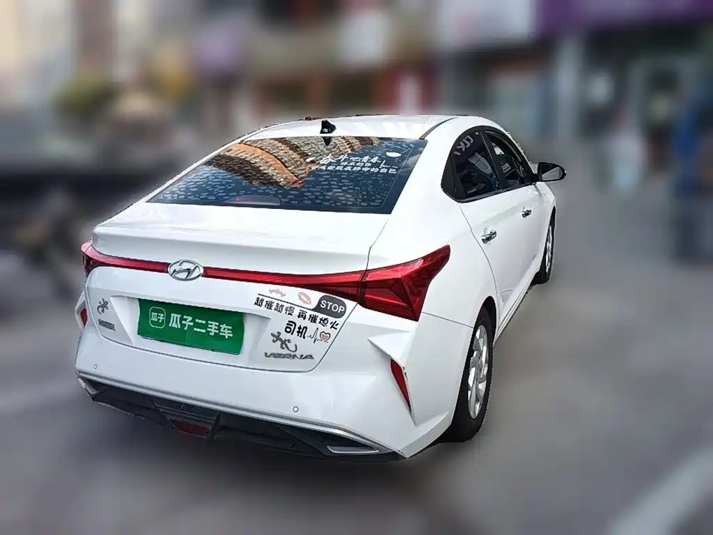 Hyundai Verna — фото 4