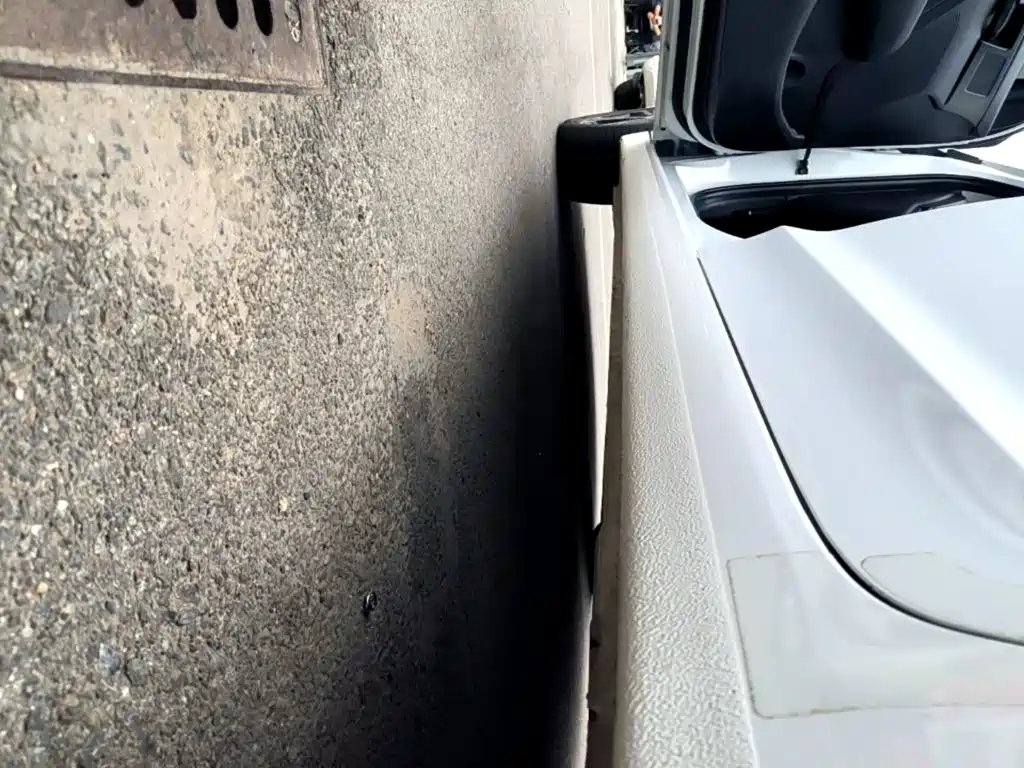 Hyundai Elantra — фото 22