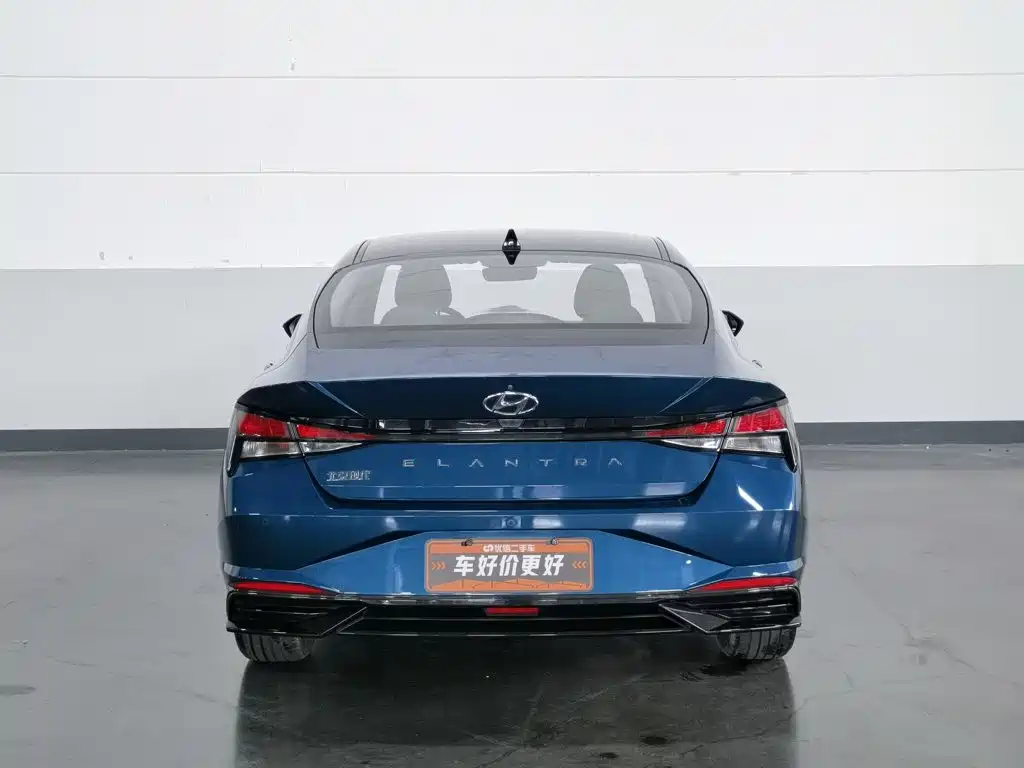 Hyundai Elantra — фото 4