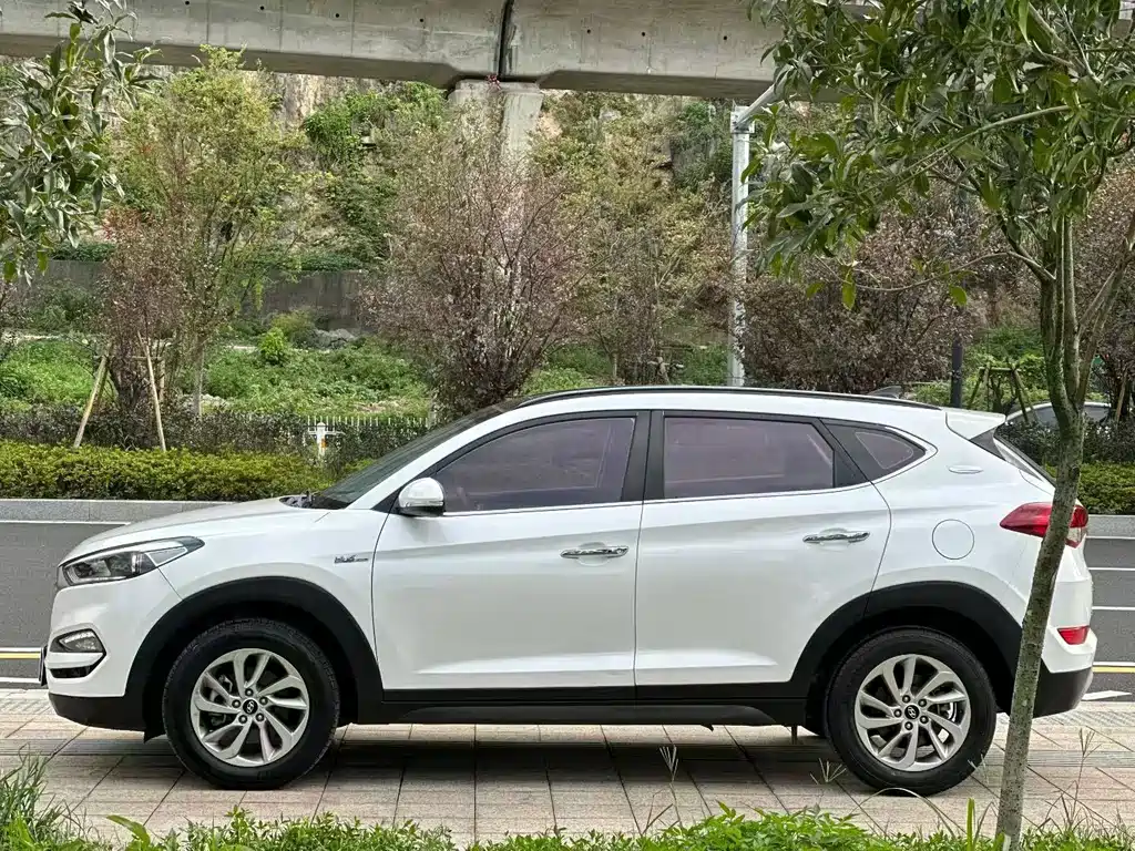 Hyundai Tucson — фото 9