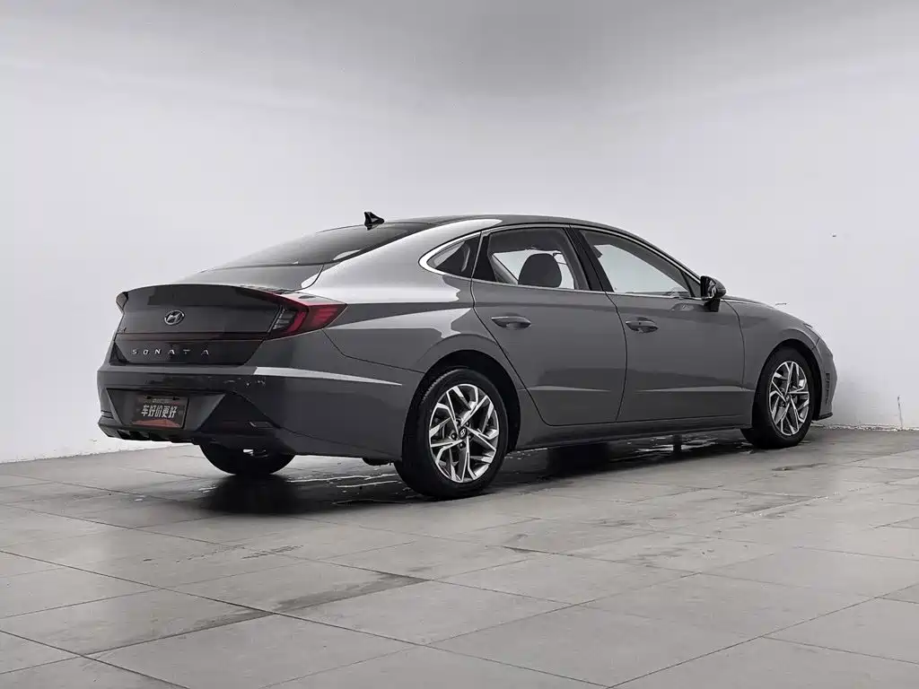 Hyundai Sonata — фото 2