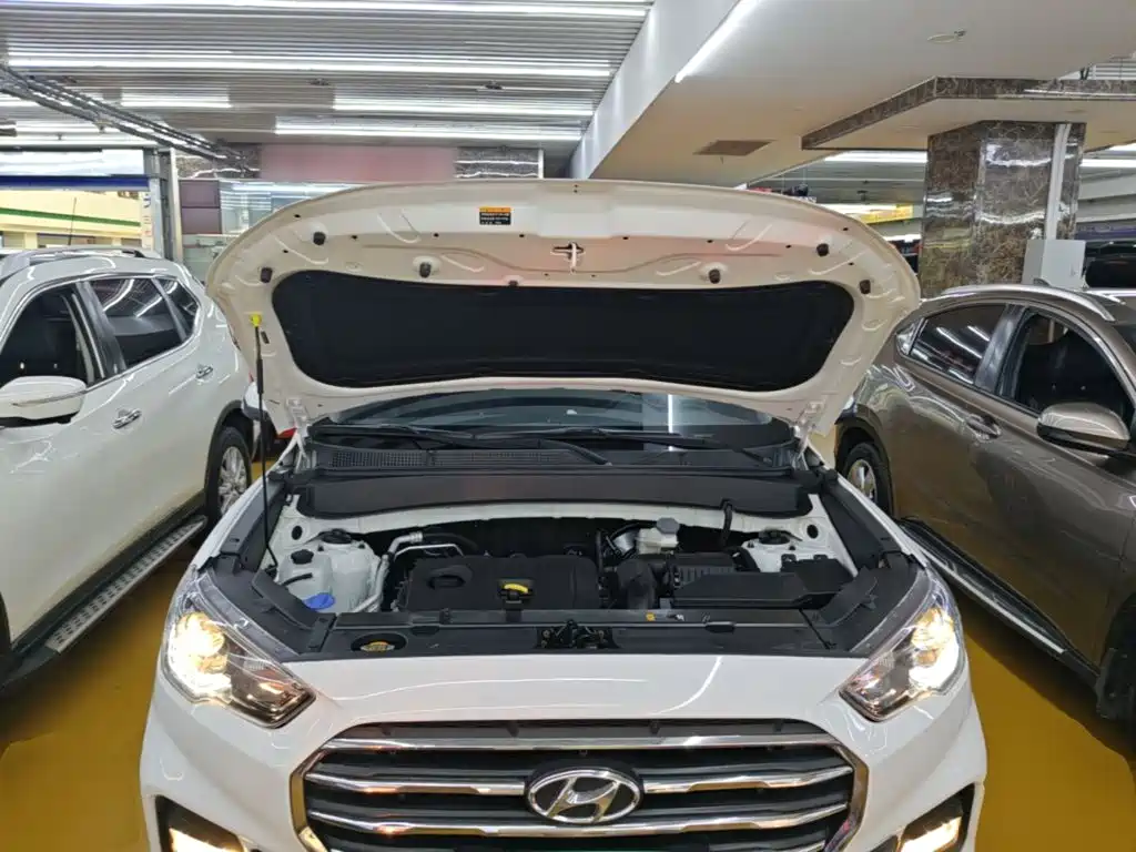 Hyundai ix35 — фото 20