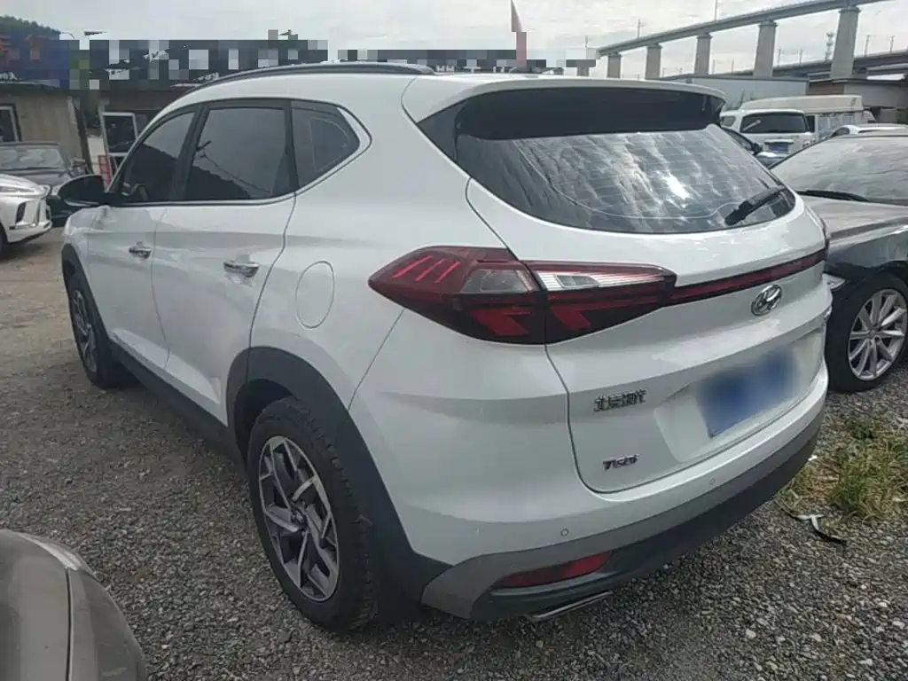 Hyundai Tucson — фото 5