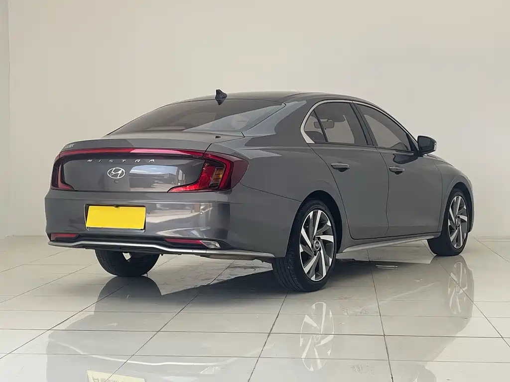 Hyundai Mistra — фото 4