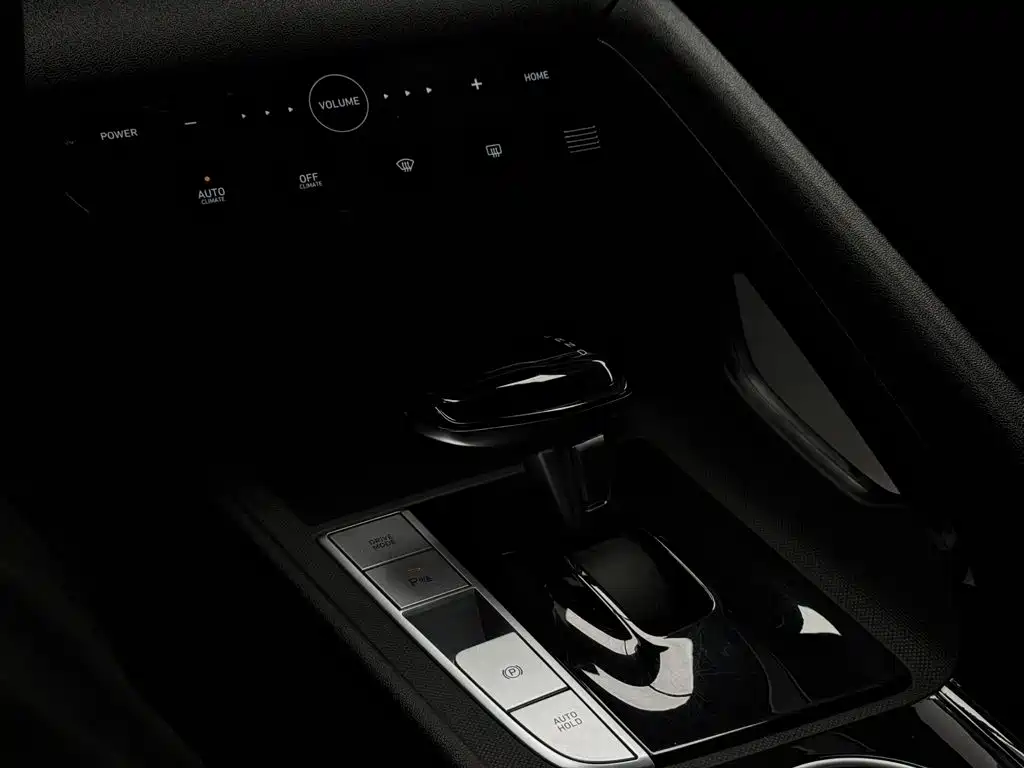 Hyundai Elantra — фото 6