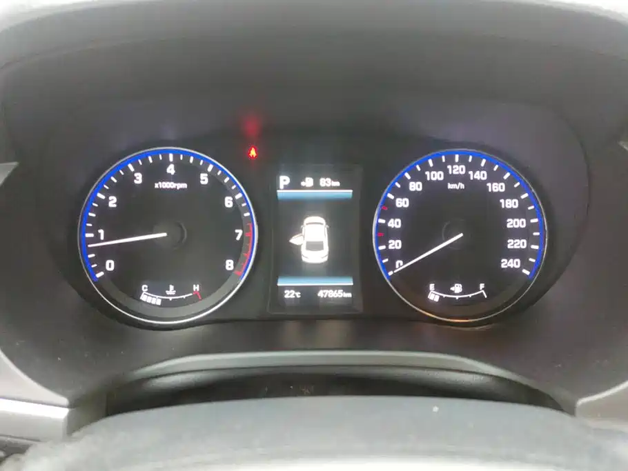 Hyundai Mistra — фото 14