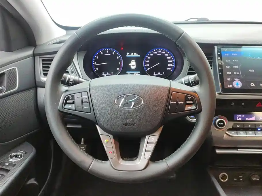 Hyundai Mistra — фото 15