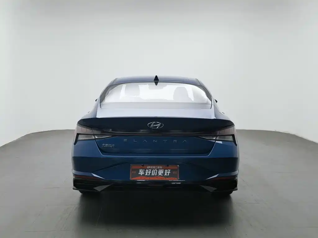 Hyundai Elantra — фото 4