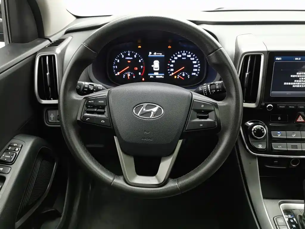Hyundai ix35 — фото 11